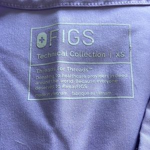 XS Figs Petite Scrub Set- Lavender Dew